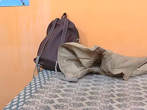 Honey Baby1 online show from 11, 2, 2026