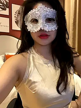 Queen-of-Love online show from 4, 12, 2025