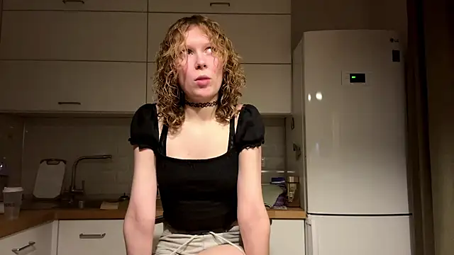 ElfriedaZwack online show from 5, 1, 2026