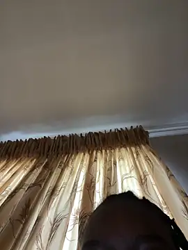 Lyana silver21 online show from 17, 12, 2025