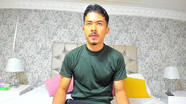 Snapshot of NicolaiKarav chatting on 26, 11, 2025 NicolaiKarav online show from 26, 11, 2025