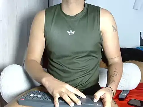 Snapshot of Henry_villa23 chatting on 7, 2, 2026 Henry villa23 online show from 7, 2, 2026