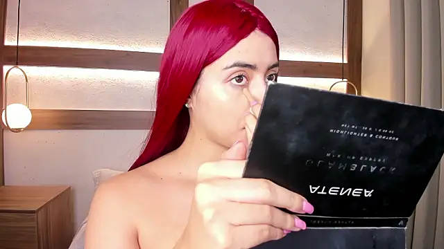 SarhaVega online show from 5, 2, 2026