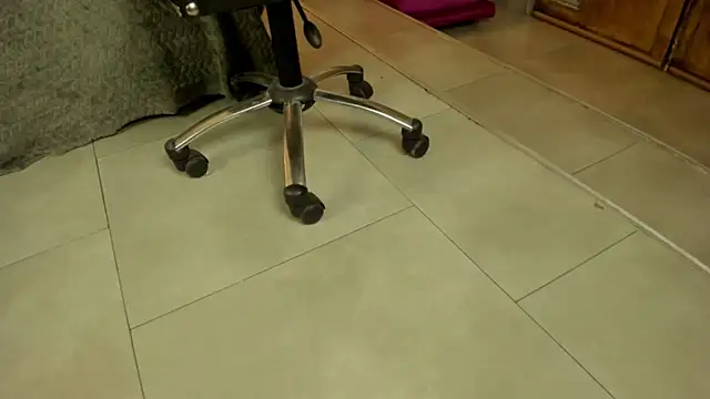 Mysterius Woman online show from 2, 4, 2026