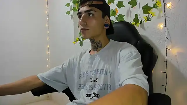 Snapshot of beatandtalk chatting on 28, 11, 2025 beatandtalk online show from 28, 11, 2025