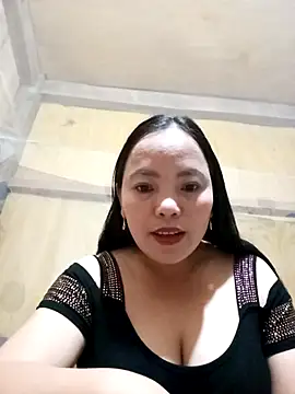 Snapshot of Tisami-suca chatting on 15, 12, 2025 Tisami-suca online show from 15, 12, 2025