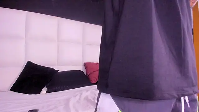 Andrew sanders68 online show from 13, 1, 2026