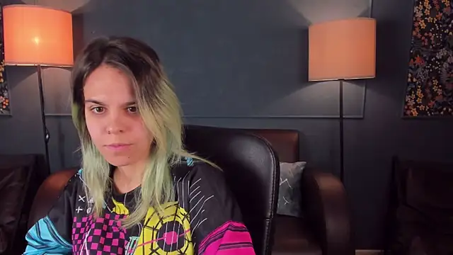 LiraBelle online show from 22, 11, 2025