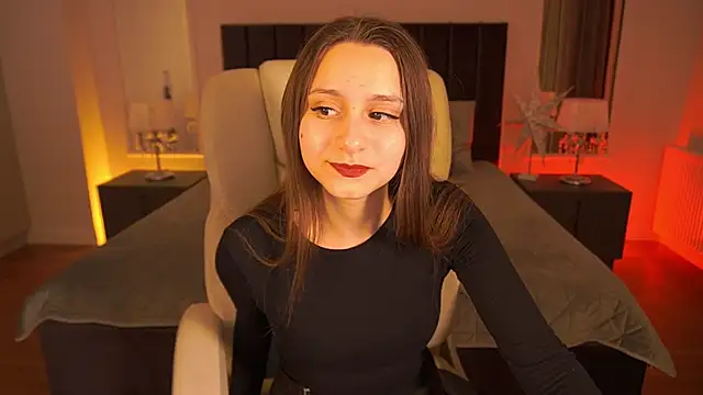 Snapshot of TinyNatalie chatting on 7, 2, 2026 TinyNatalie online show from 7, 2, 2026