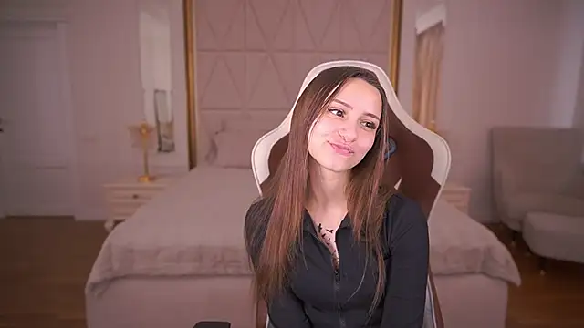 Snapshot of TinyNatalie chatting on 12, 2, 2026 TinyNatalie online show from 12, 2, 2026