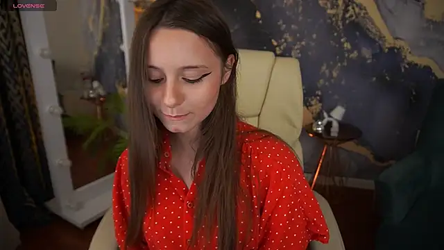 TinyNatalie online show from 12, 5, 2026