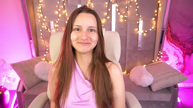 TinyNatalie online show from 3, 6, 2026
