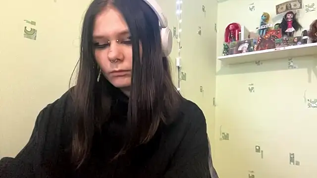 TraceeSchutt online show from 1, 12, 2025