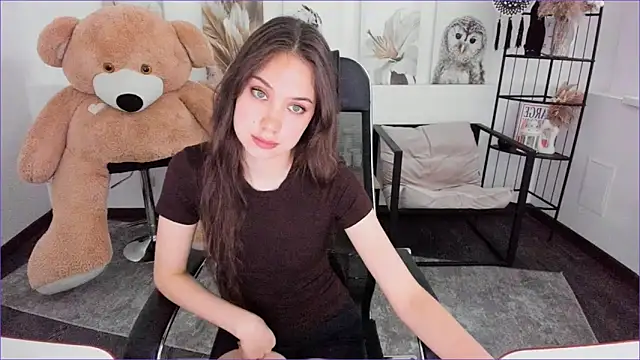 BlossomVesper online show from 5, 12, 2025