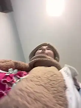 Snapshot of KateBurlesk chatting on 23, 12, 2025 KateBurlesk online show from 23, 12, 2025