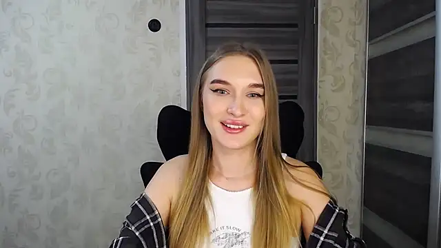 Snapshot of AnyaSmack chatting on 21, 12, 2025 AnyaSmack online show from 21, 12, 2025