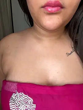 DivyaSharma999 online show from 25, 11, 2025