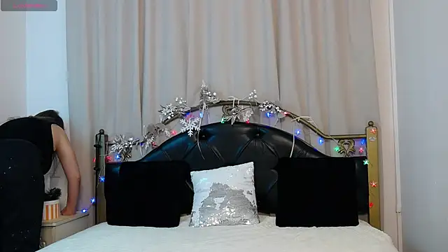 Leona Rae online show from 23, 12, 2025