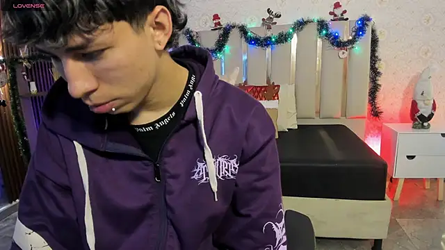 kaelwolf tay online show from 8, 1, 2026