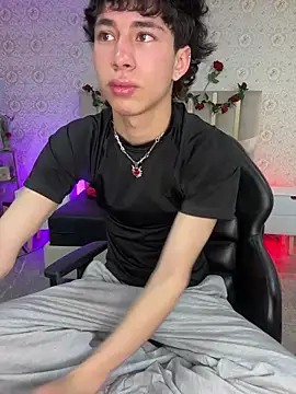 kaelwolf tay online show from 31, 3, 2026