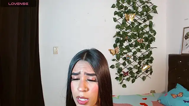 Ameliejoness  online show from 3, 12, 2025