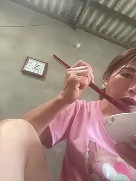 meganmeo online show from 27, 3, 2026