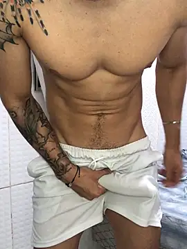 Snapshot of dot_21cm_ chatting on 8, 1, 2026 dot 21cm online show from 8, 1, 2026