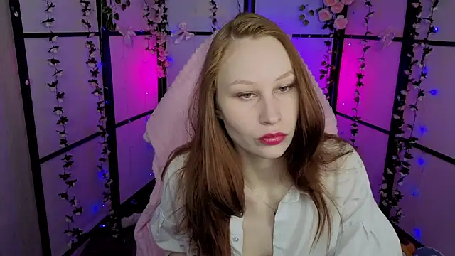 Snapshot of JoanFlare chatting on 2, 12, 2025 JoanFlare online show from 2, 12, 2025