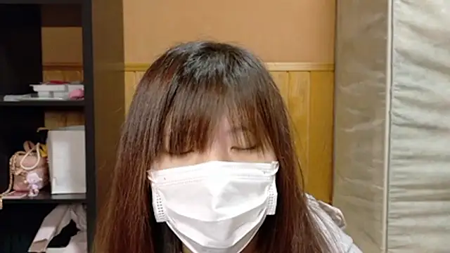 Snapshot of _NATSUMI chatting on 28, 11, 2025 NATSUMI online show from 28, 11, 2025