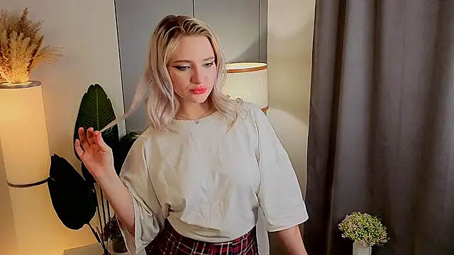 Snapshot of DorthaDunt chatting on 30, 11, 2025 DorthaDunt online show from 30, 11, 2025