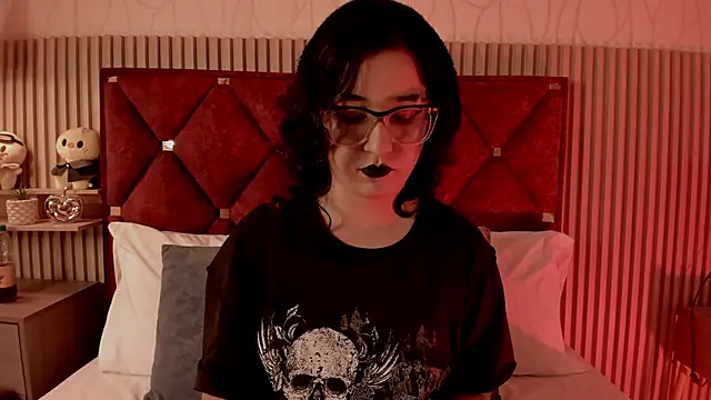 Kiri Velvet online show from 29, 5, 2026