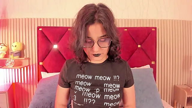 Snapshot of Kiri_Velvet chatting on 1, 7, 2026 Kiri Velvet online show from 1, 7, 2026