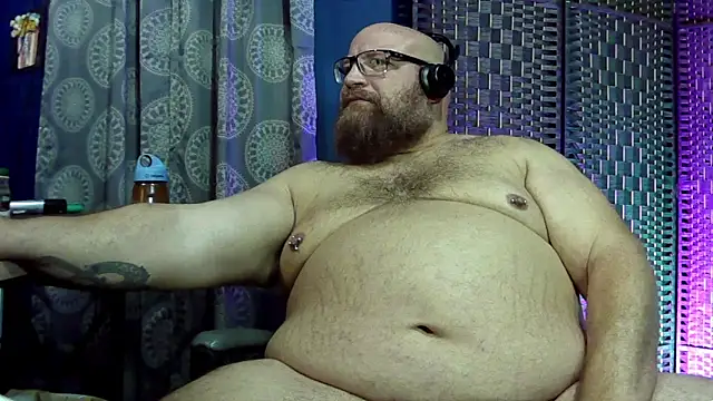 BigBearforCuddles online show from 10, 6, 2026
