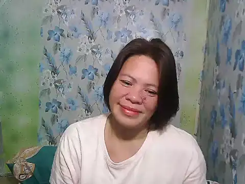 Snapshot of Smilinglovely chatting on 22, 12, 2025 Smilinglovely online show from 22, 12, 2025