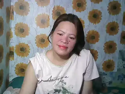 Snapshot of Smilinglovely chatting on 15, 1, 2026 Smilinglovely online show from 15, 1, 2026