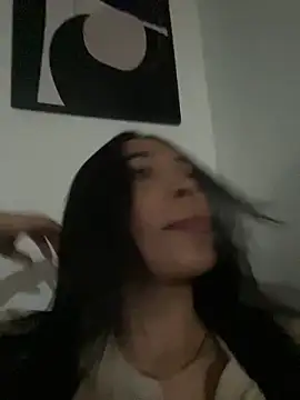 Snapshot of KarolRojas_22 chatting on 5, 6, 2026 KarolRojas 22 online show from 5, 6, 2026