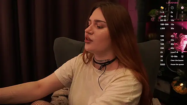 Snapshot of LucyLuice chatting on 2, 12, 2025 LucyLuice online show from 2, 12, 2025