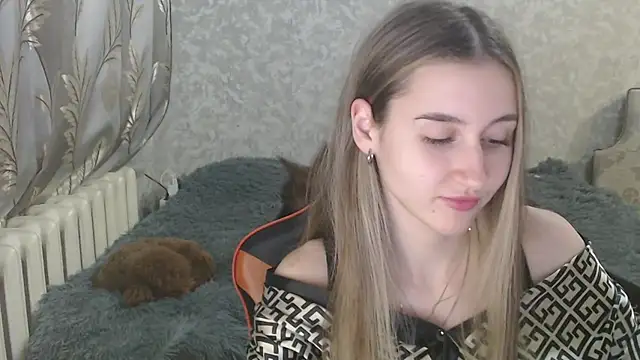 Ave Costly online show from 4, 12, 2025