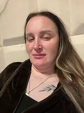 TomilaSi online show from 7, 4, 2026