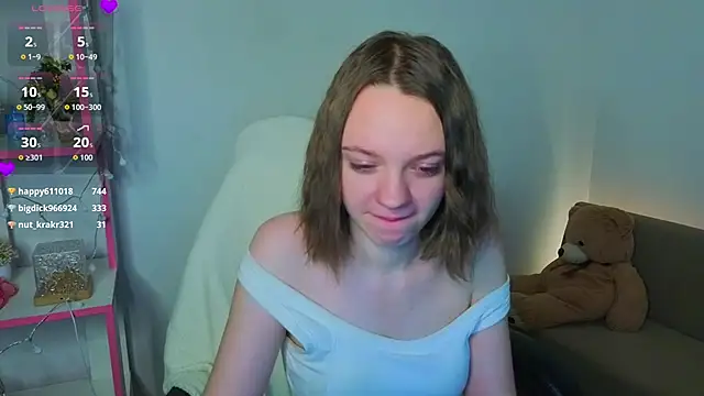 Olivia Riesz online show from 3, 2, 2026