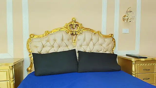 HallieStone online show from 10, 2, 2026