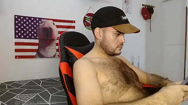 Snapshot of holegape chatting on 4, 12, 2025 holegape online show from 4, 12, 2025