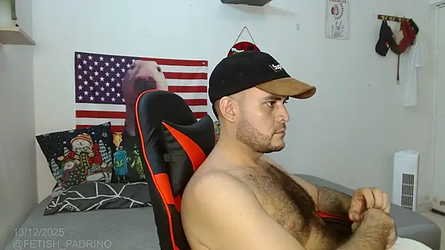 Snapshot of holegape chatting on 14, 12, 2025 holegape online show from 14, 12, 2025