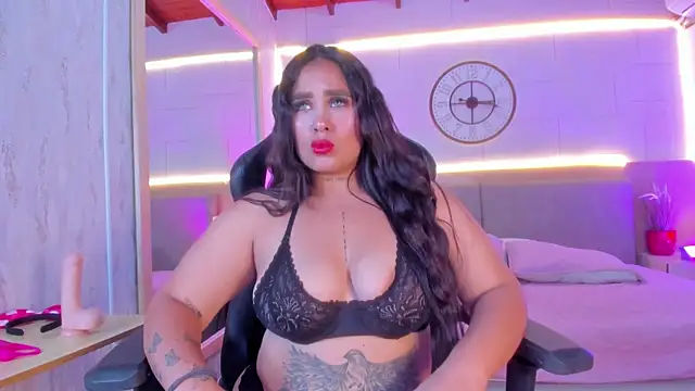 Julietaa 1 online show from 4, 12, 2025