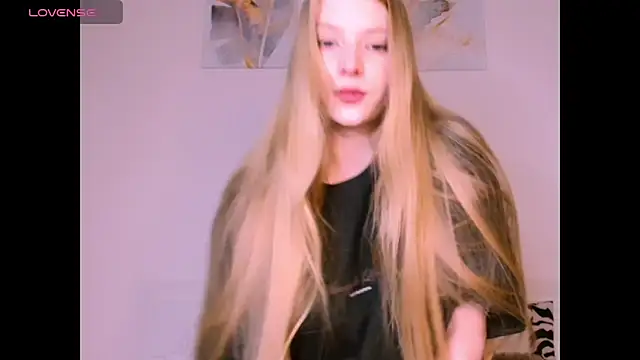 Snapshot of _Milana_Sparkl75_ chatting on 15, 1, 2026 Milana Sparkl75 online show from 15, 1, 2026