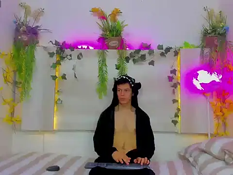 AngelSlimm online show from 28, 11, 2025