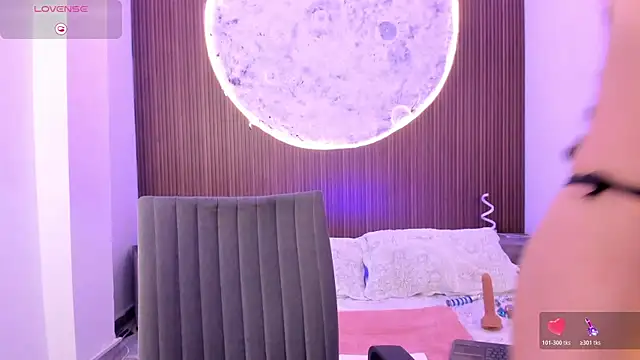 IvannaVolk  online show from 12, 2, 2026