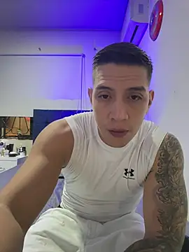 OliverWest04 online show from 16, 4, 2026