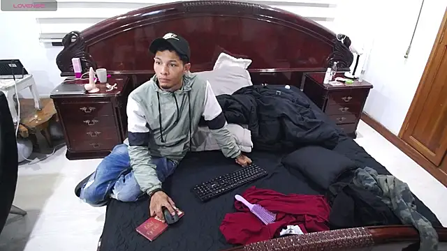 jacko Charlotte online show from 12, 1, 2026