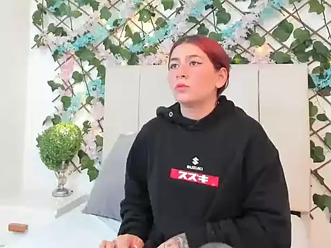 CharlotteBlossom online show from 21, 12, 2025